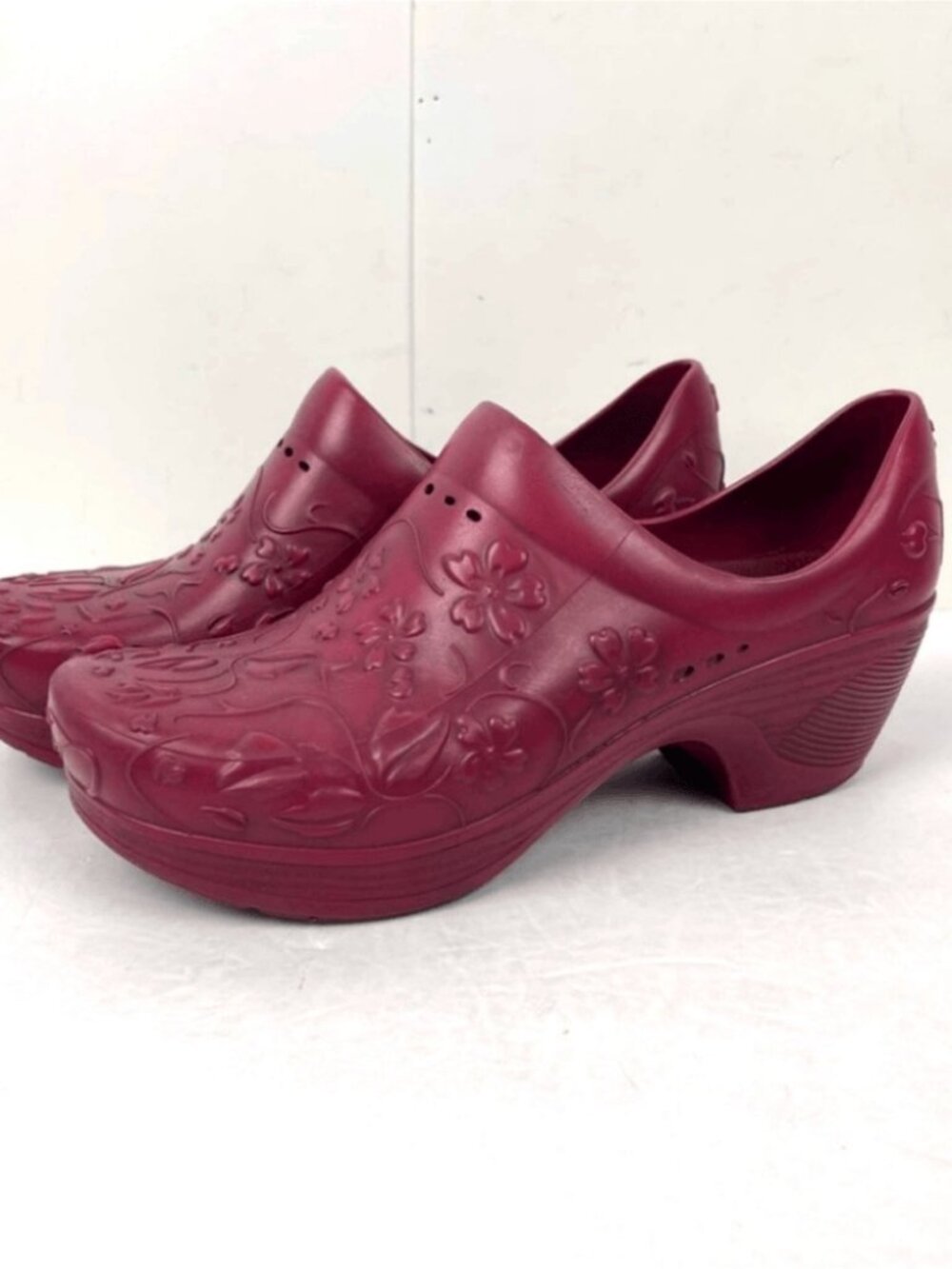 Dansko Red Floral Embossed Pixie Rubber Clog 41 / 10.5-11 USA